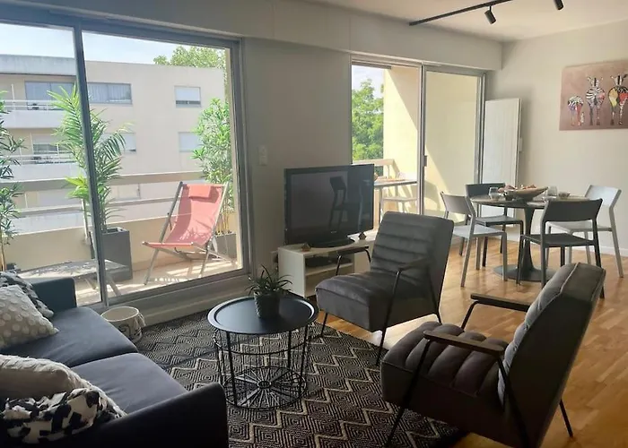 Un Nid Dans Les Pins La Baule